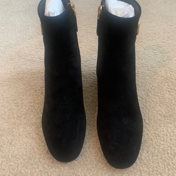 Vlogo Signature Suede Ankle Boot - Picture 8 of 10